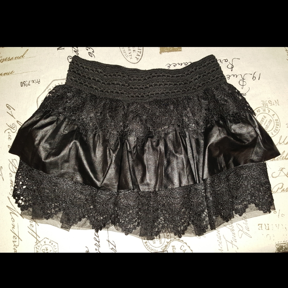 VINYL & LACE RUFFLE SKIRT